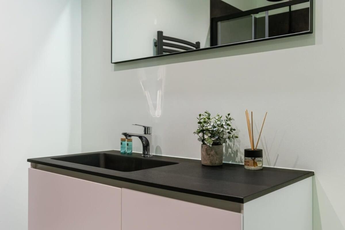 Huswell - Beachfront Apartment In Zeebrugge Esterno foto