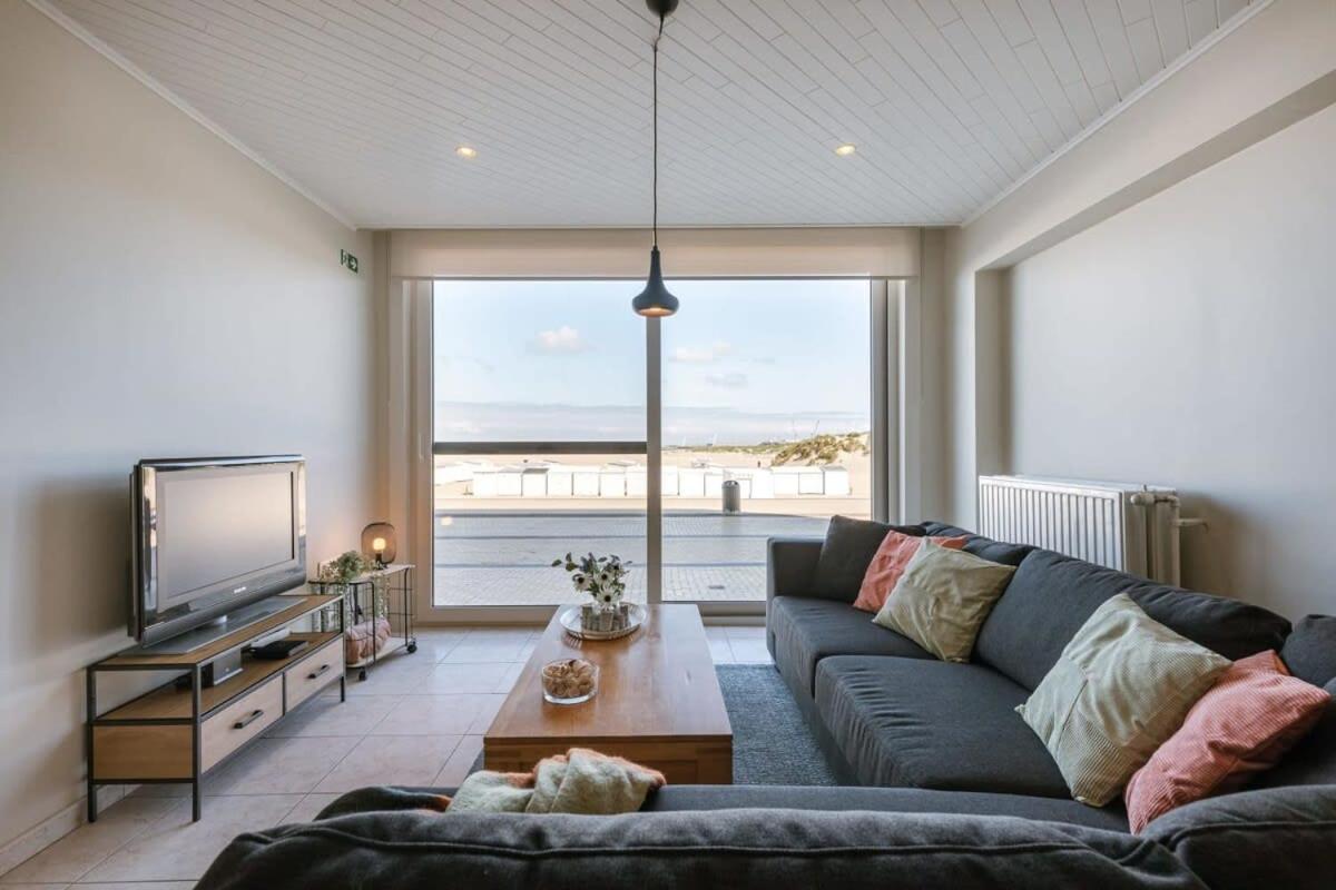 Huswell - Beachfront Apartment In Zeebrugge Esterno foto