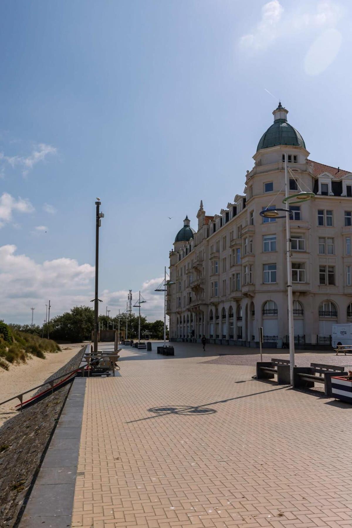 Huswell - Beachfront Apartment In Zeebrugge Esterno foto